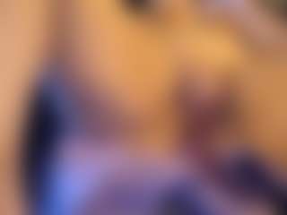 Honestlyfux's Live Sex Cam Show