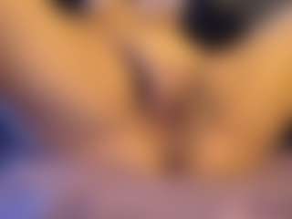 Honestlyfux's Live Sex Cam Show