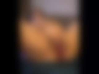 Honestlyfux's Live Sex Cam Show