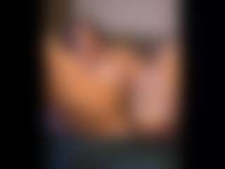 Honestlyfux's Live Sex Cam Show