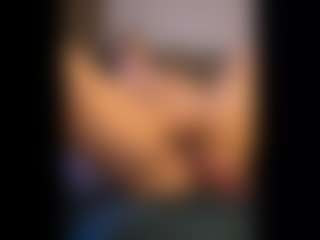 Honestlyfux's Live Sex Cam Show