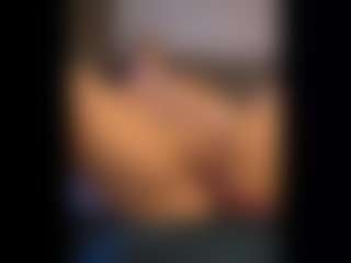 Honestlyfux's Live Sex Cam Show