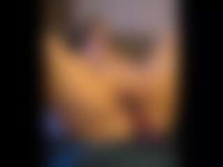 Honestlyfux's Live Sex Cam Show