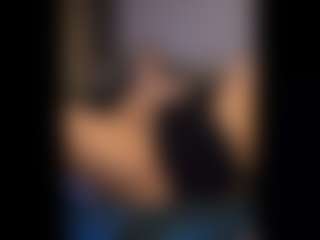 Honestlyfux's Live Sex Cam Show