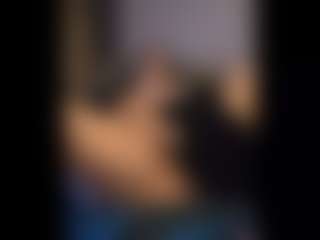 Honestlyfux's Live Sex Cam Show