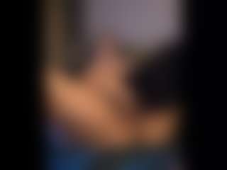 Honestlyfux's Live Sex Cam Show