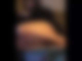 Honestlyfux's Live Sex Cam Show
