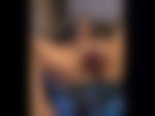 Honestlyfux's Live Sex Cam Show