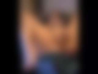 Honestlyfux's Live Sex Cam Show
