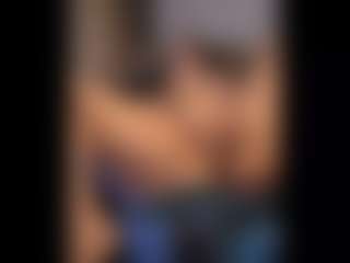Honestlyfux's Live Sex Cam Show