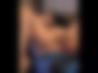 Honestlyfux's Live Sex Cam Show