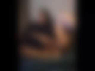 Honestlyfux's Live Sex Cam Show
