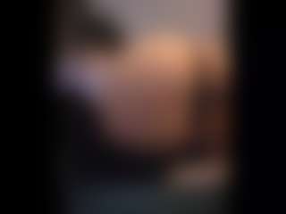 Honestlyfux's Live Sex Cam Show