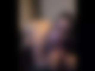 Honestlyfux's Live Sex Cam Show