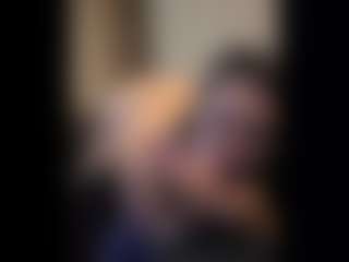 Honestlyfux's Live Sex Cam Show