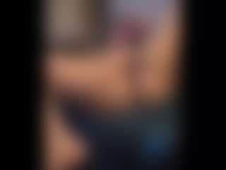 Honestlyfux's Live Sex Cam Show
