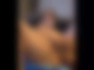 Honestlyfux's Live Sex Cam Show
