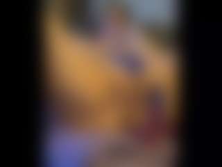 Honestlyfux's Live Sex Cam Show