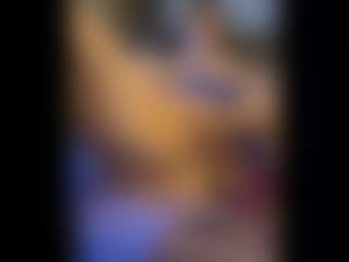 Honestlyfux's Live Sex Cam Show