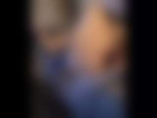 Honestlyfux's Live Sex Cam Show