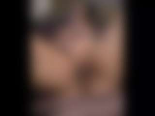 Honestlyfux's Live Sex Cam Show