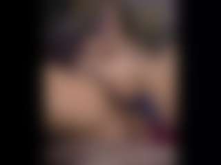 Live cam show with Honestlyfux - Brown Eyes Curvy on Uber Horny