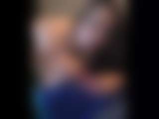 Honestlyfux's Live Sex Cam Show
