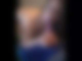 Honestlyfux's Live Sex Cam Show