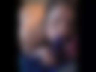 Honestlyfux's Live Sex Cam Show