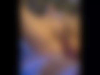 Honestlyfux's Live Sex Cam Show