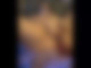 Honestlyfux's Live Sex Cam Show