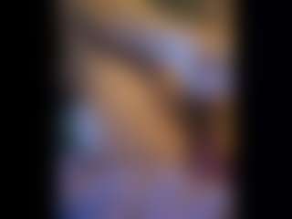 Honestlyfux's Live Sex Cam Show