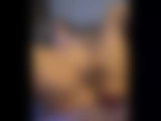 Honestlyfux's Live Sex Cam Show
