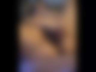 Honestlyfux's Live Sex Cam Show