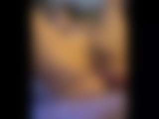 Honestlyfux's Live Sex Cam Show