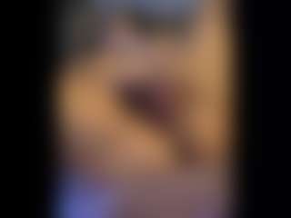 Honestlyfux's Live Sex Cam Show