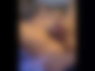 Honestlyfux's Live Sex Cam Show