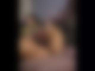 Honestlyfux's Live Sex Cam Show