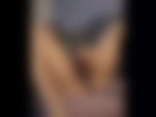 Honestlyfux's Live Sex Cam Show