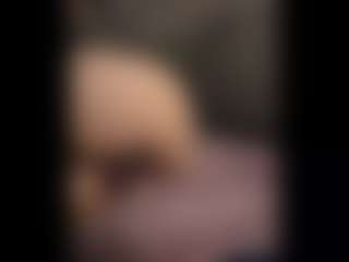 Honestlyfux's Live Sex Cam Show