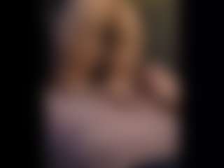 Honestlyfux's Live Sex Cam Show