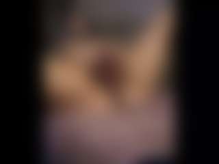 Honestlyfux's Live Sex Cam Show
