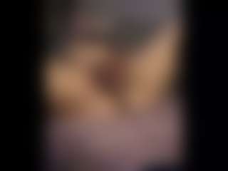 Honestlyfux's Live Sex Cam Show