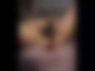 Honestlyfux's Live Sex Cam Show