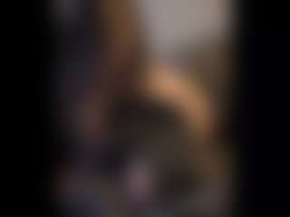 Honestlyfux's Live Sex Cam Show