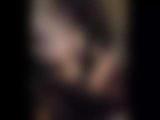 Honestlyfux's Live Sex Cam Show
