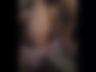 Honestlyfux's Live Sex Cam Show
