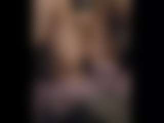 Honestlyfux's Live Sex Cam Show