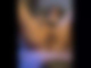 Honestlyfux's Live Sex Cam Show