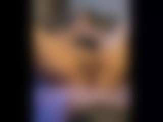 Honestlyfux's Live Sex Cam Show